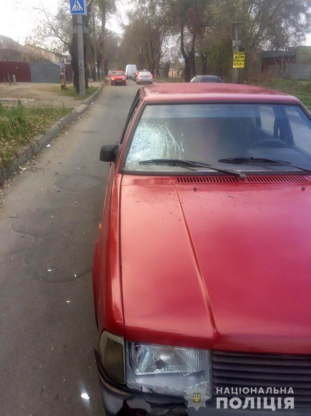 В Запорожье легковушка сбила ребенка на пешеходном переходе 
