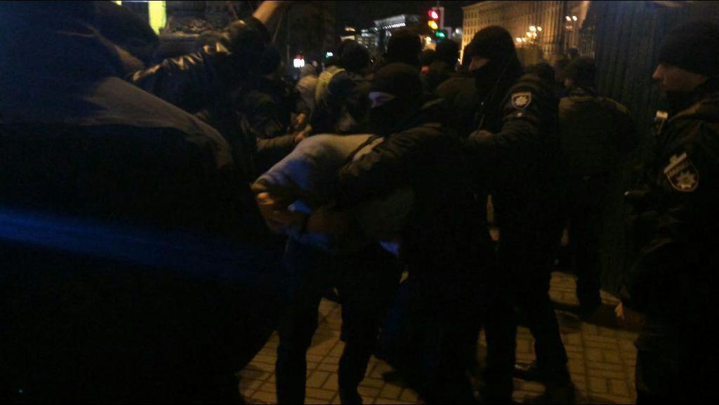 ''Получил хорошую порцию газа'': в Киеве на Найема напали силовики