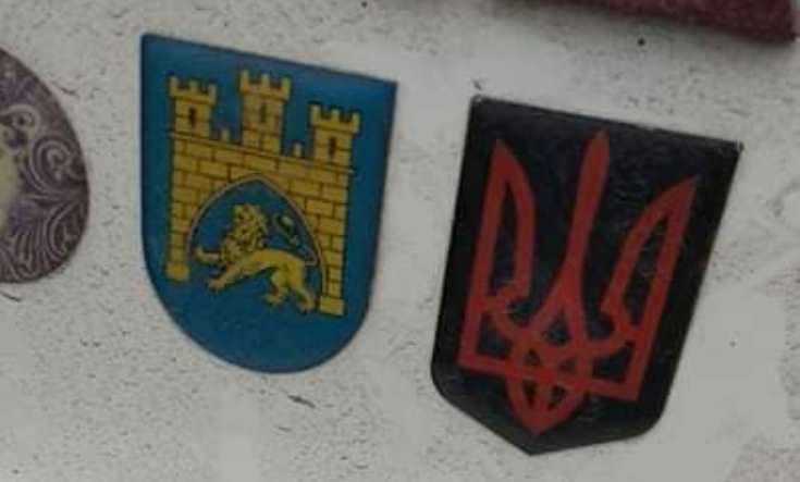 У Польщі завели справу на українця за червоний тризуб: подробиці інциденту