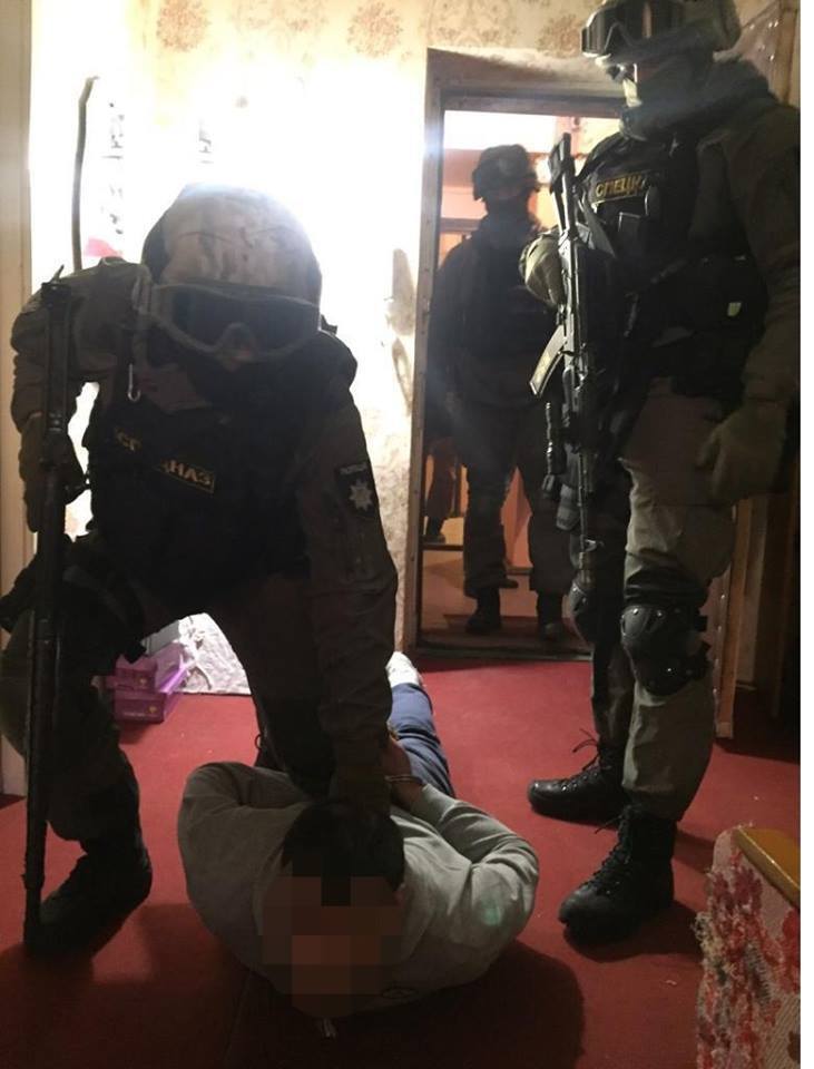 Затримано нападників на суддю ВККС