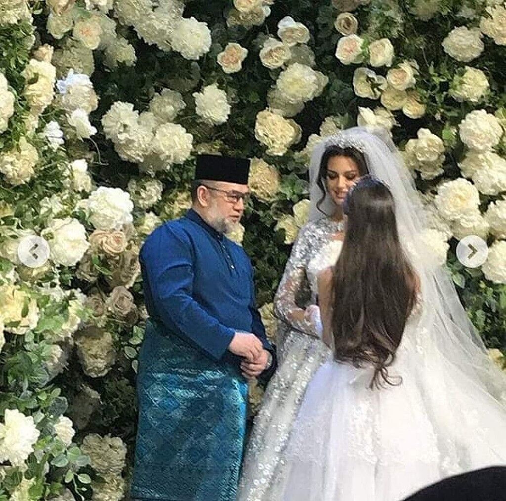 Король Малайзии женился на ''Мисс Москва-2015'': фото роскошной свадьбы