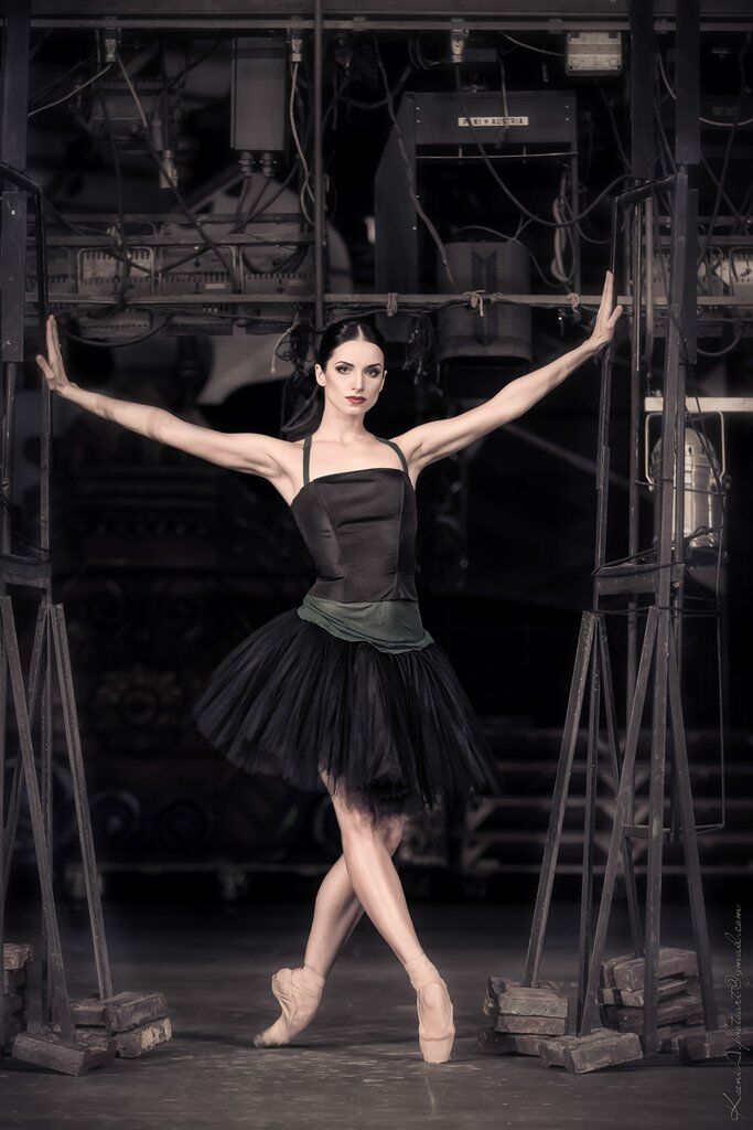 Водная стихия в современной хореографии: Мировые звезды балета презентуют в Киеве спектакль "Под волной"