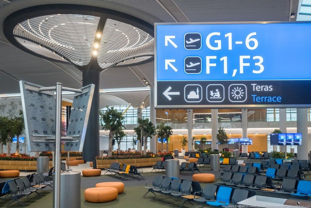 Путешественник показал, как выглядит самый большой аэропорт в мире: впечатляющие фото