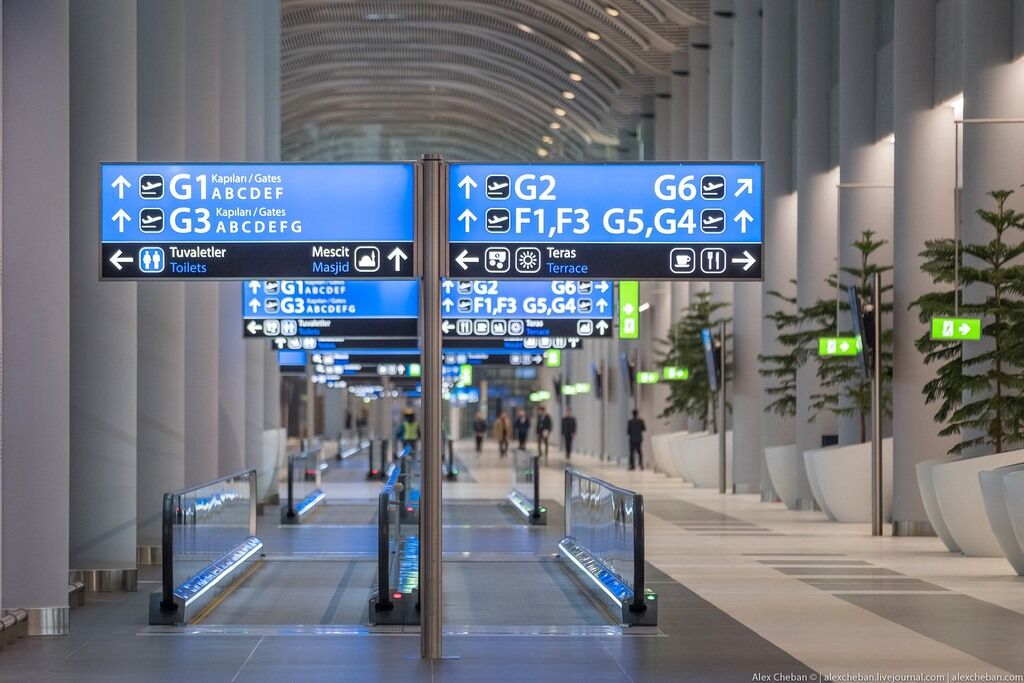 Путешественник показал, как выглядит самый большой аэропорт в мире: впечатляющие фото
