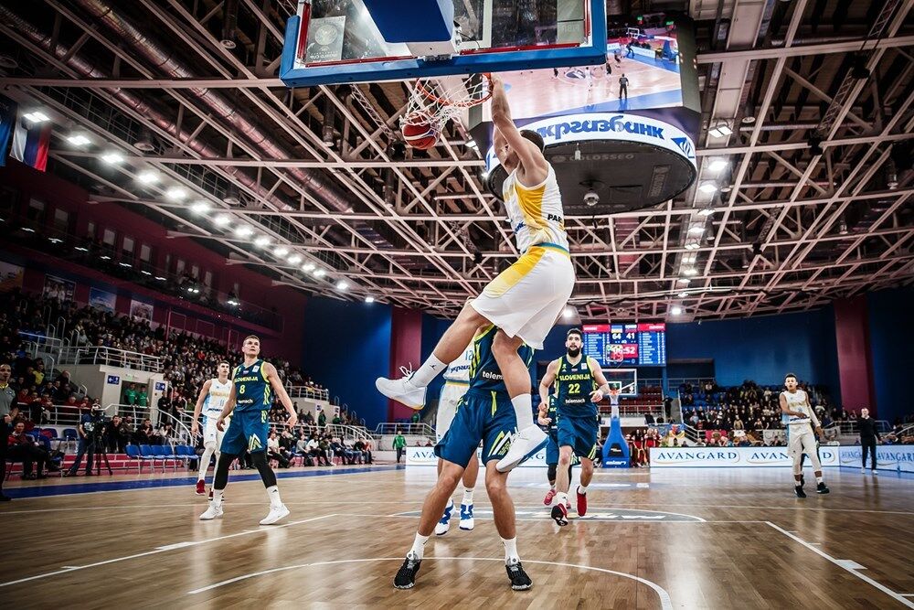 Украинские баскетболисты разбили чемпионов Европы: видео лучших моментов