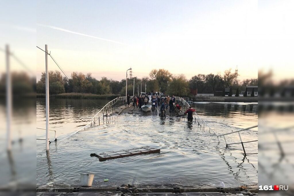 ''Поплив до Криму боротися з українцями'': мережу розсмішила епічна НП з мостом в Ростові