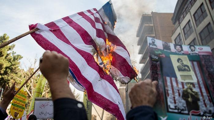 США ввели адские санкции против Ирана: страна взорвалась протестами