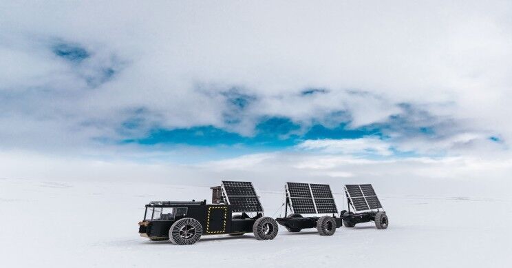 На мусоре и солнечных батареях: пара из Нидерландов отправилась покорять Антарктиду