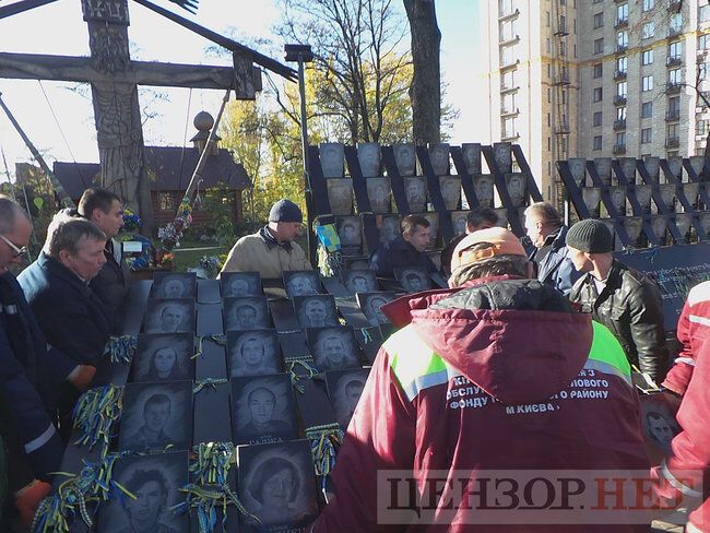 У центрі Києва демонтували меморіал Небесної Сотні: що сталося