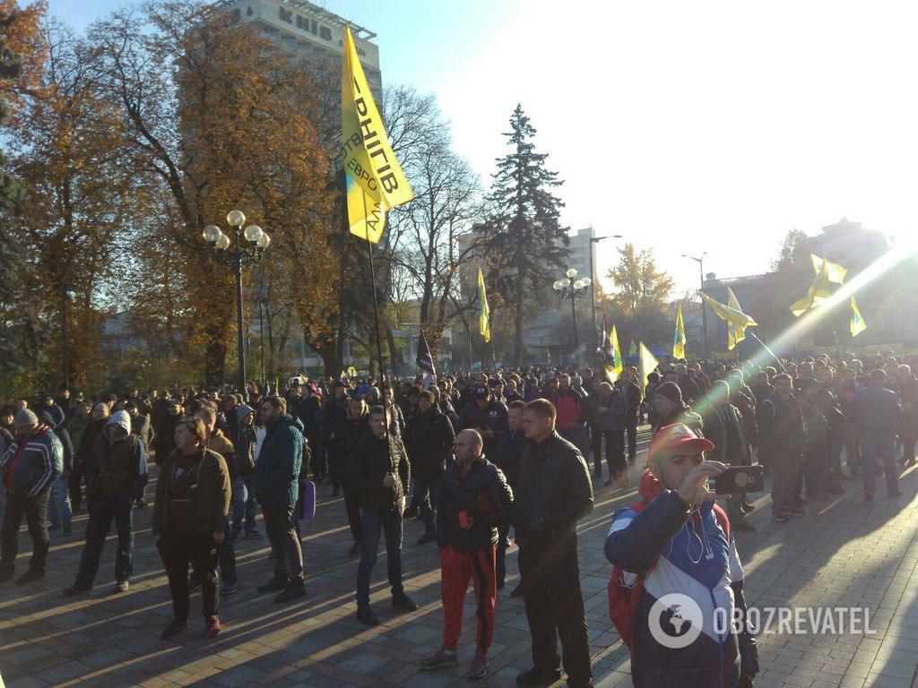 ''Перекриємо траси'': власники євроавто пригрозили паралізувати Україну ''Перекриємо траси'': власники євроавто пригрозили паралізувати Україну