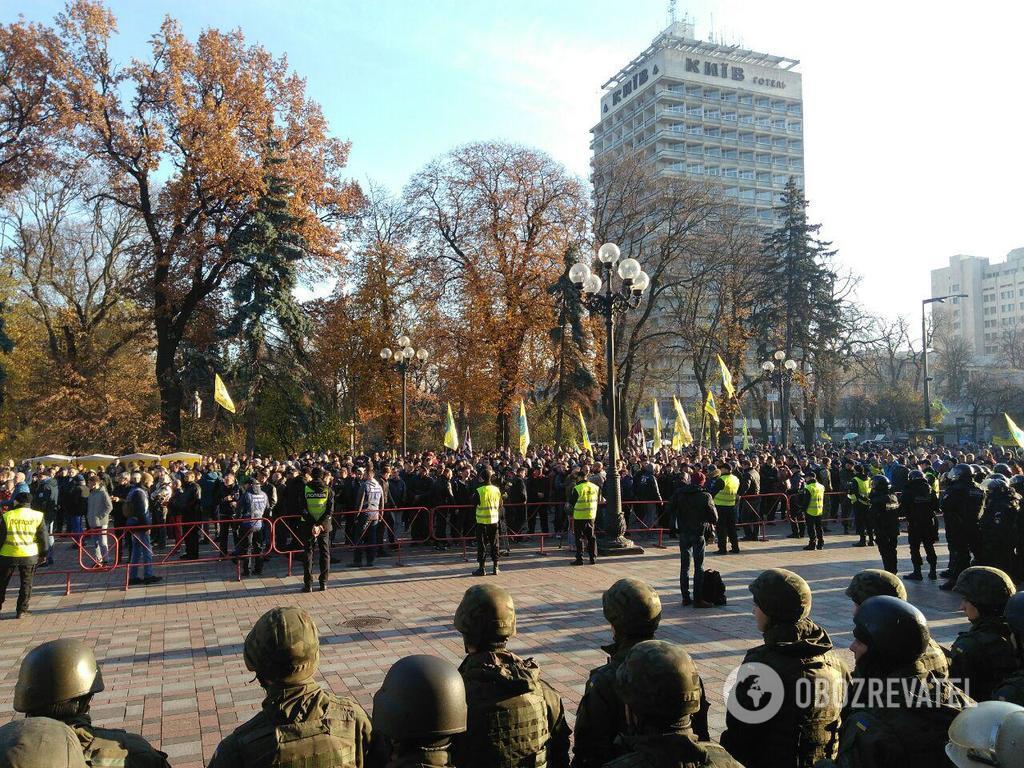 ''Перекриємо траси'': власники євроавто пригрозили паралізувати Україну