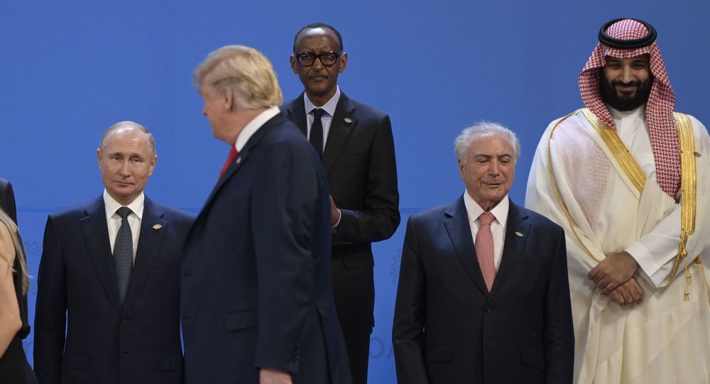 Трамп прошел мимо Путина как мимо коровьей лепешки