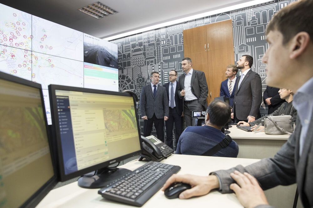 Кличко відкрив диспетчерський центр моніторингу роботи комунального транспорту