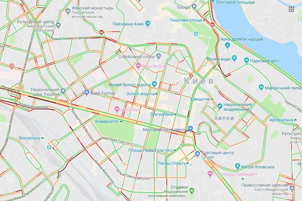 Штормове попередження у Києві: вулиці міста скували затори