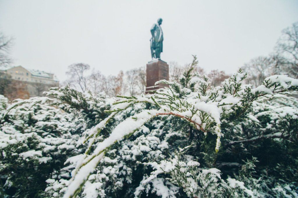 Київ засипало снігом: барвисті фото зимової столиці