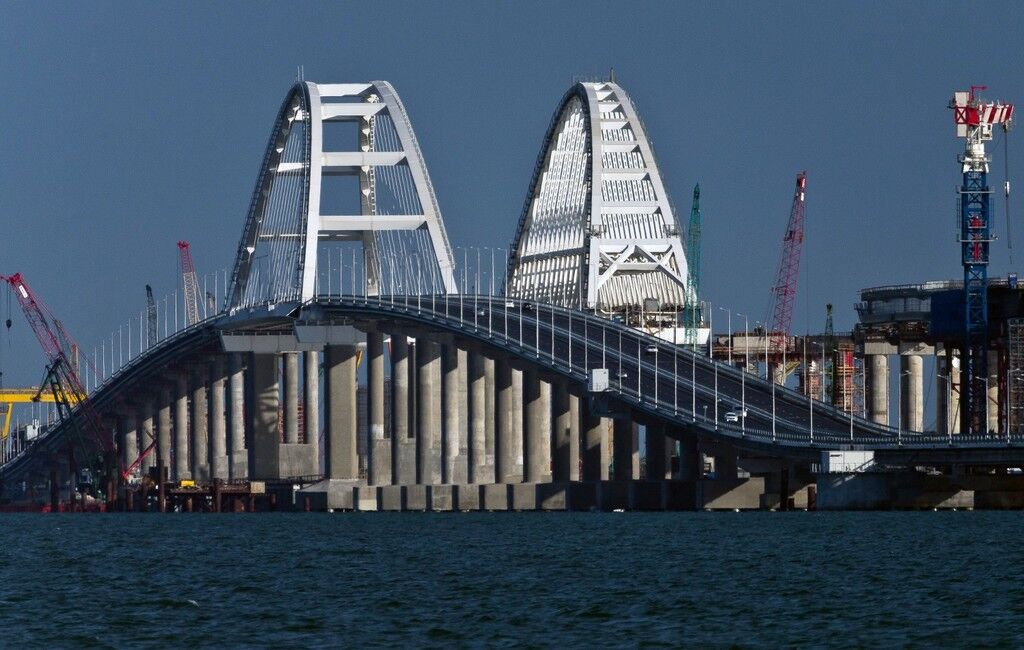 ''Є ризики!'' В окупантів з'явилися нові проблеми з Кримським мостом