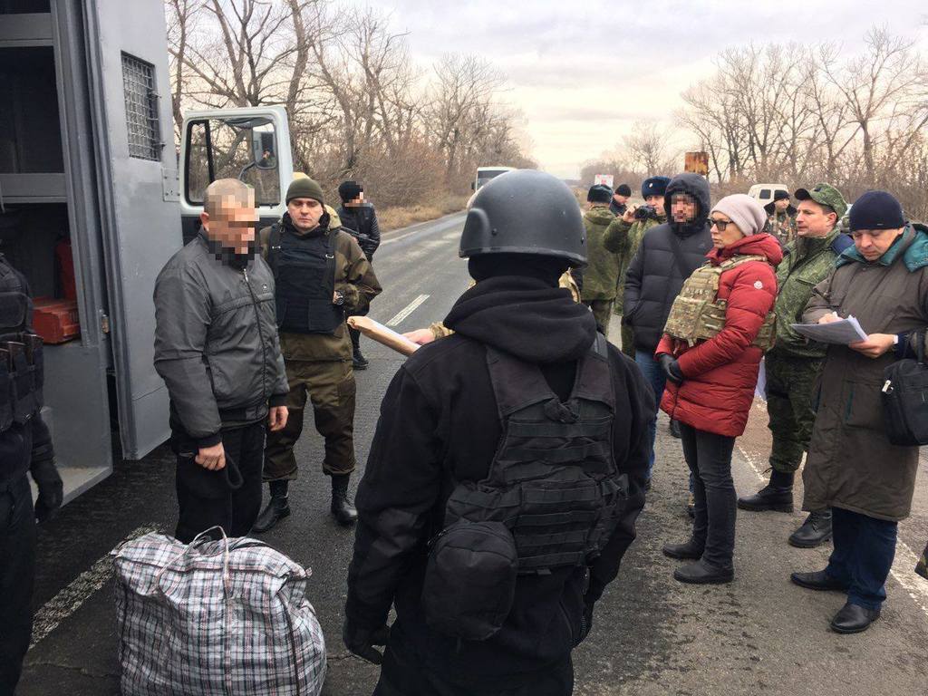 "Л/ДНР" передали Україні 13 засуджених