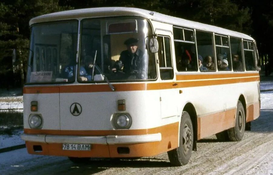 Убогий советский общественный транспорт