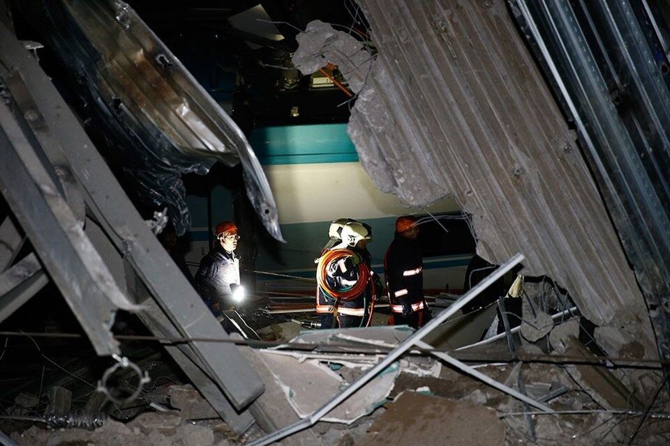 В Турции два пассажирских поезда столкнулись лоб в лоб:  7 жертв, десятки пострадавших. Все подробности ЧП