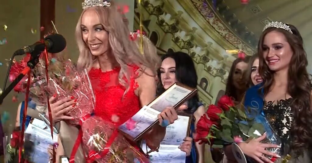 ''Приехали развлекать убийц украинцев'': победительница конкурса красоты в ''ДНР'' разозлила сеть