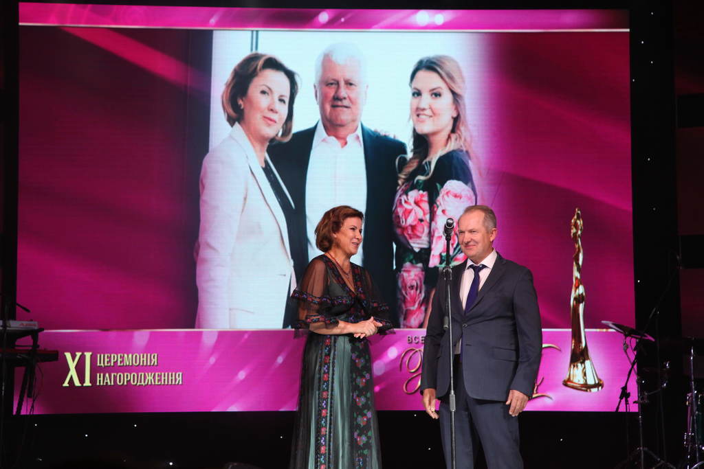 У Дніпрі визначили переможниць Всеукраїнської премії "Жінка III тисячоліття"