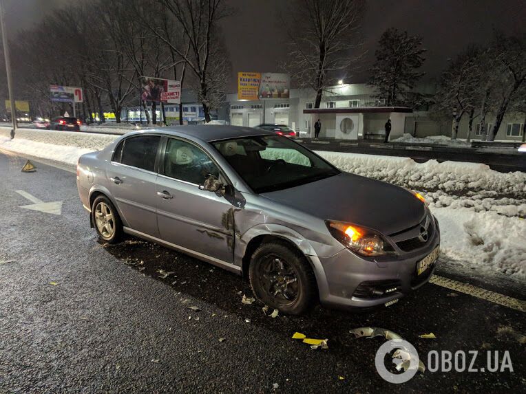 Под Киевом фура разнесла автомобили: первые фото масштабного ДТП