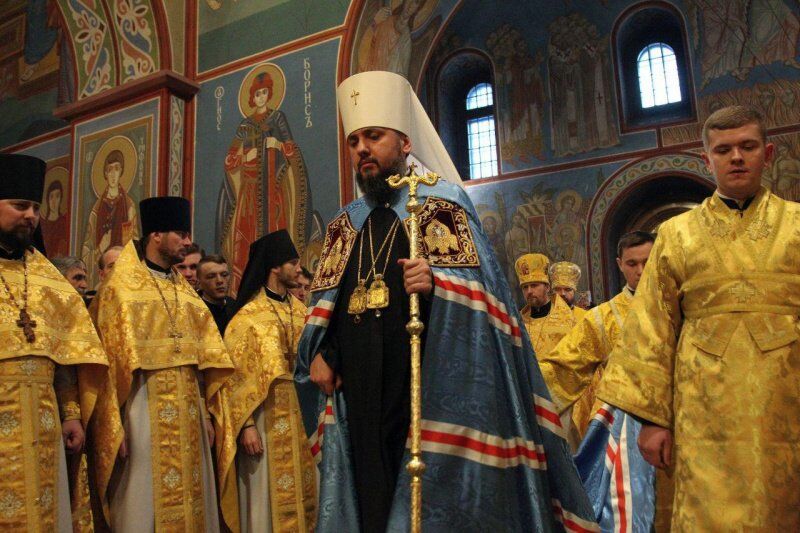 Новий глава єдиної церкви в Україні провів першу літургію: трансляція онлайн