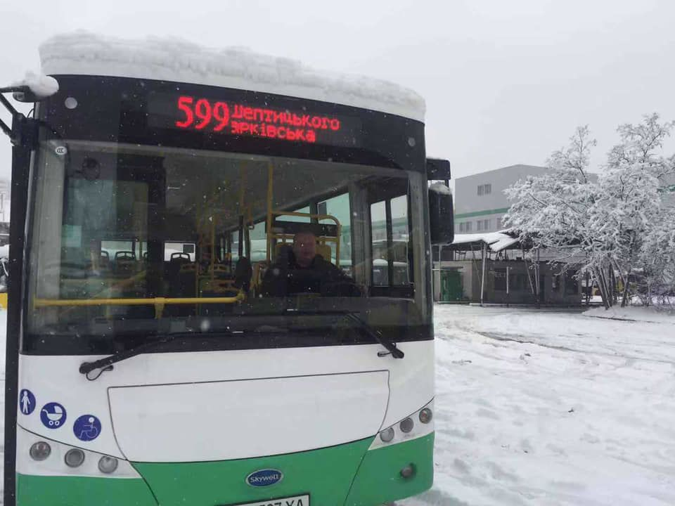 В Киеве начал работу первый электробус: назван маршрут  