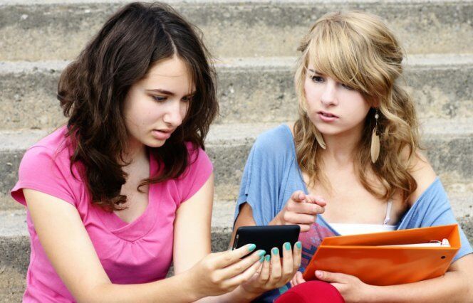 Стоит ли лишать подростка Интернета