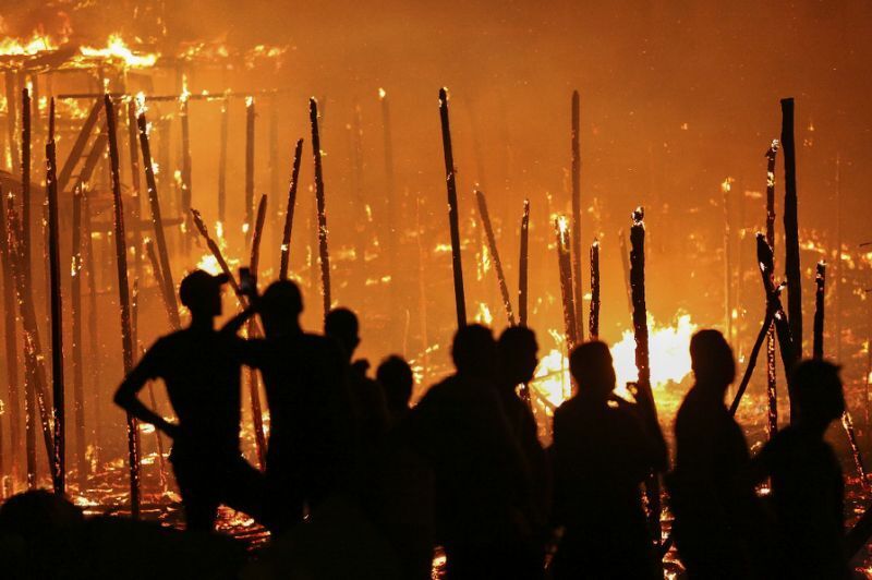Огненный ад: в Бразилии мощный пожар уничтожил 600 домов, есть раненые. Фото и видео ЧП