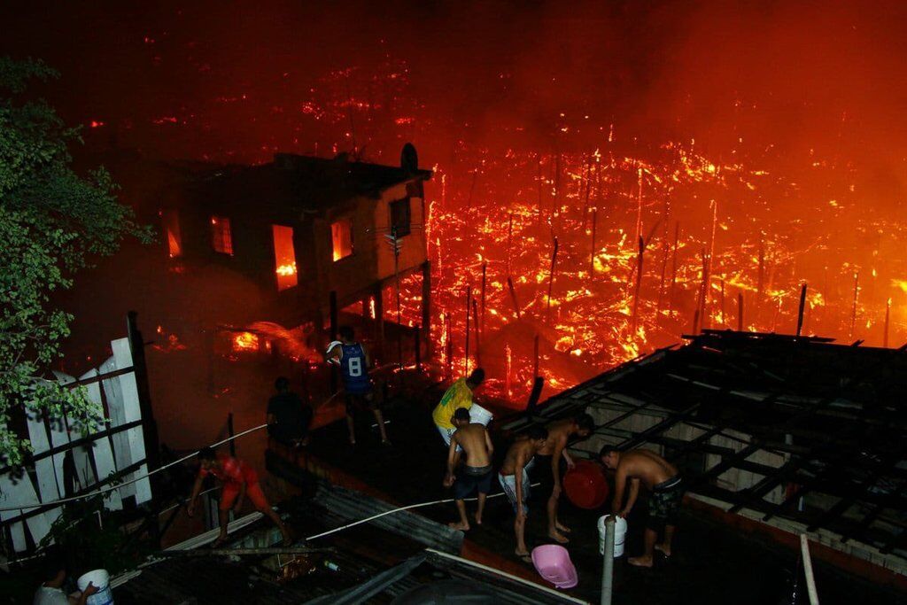 Огненный ад в Бразилии: уничтожены 600 домов