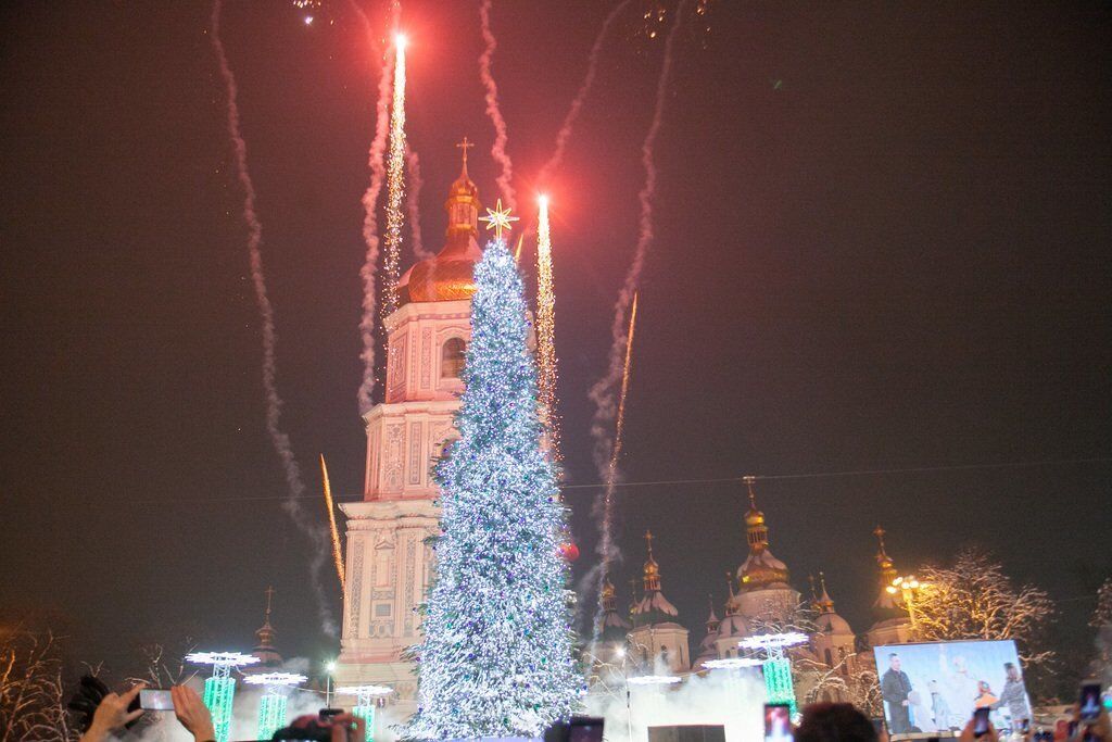 Головна новорічна ялинка України