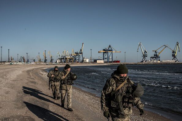 Українські прикордонники патрулюють Азовське море