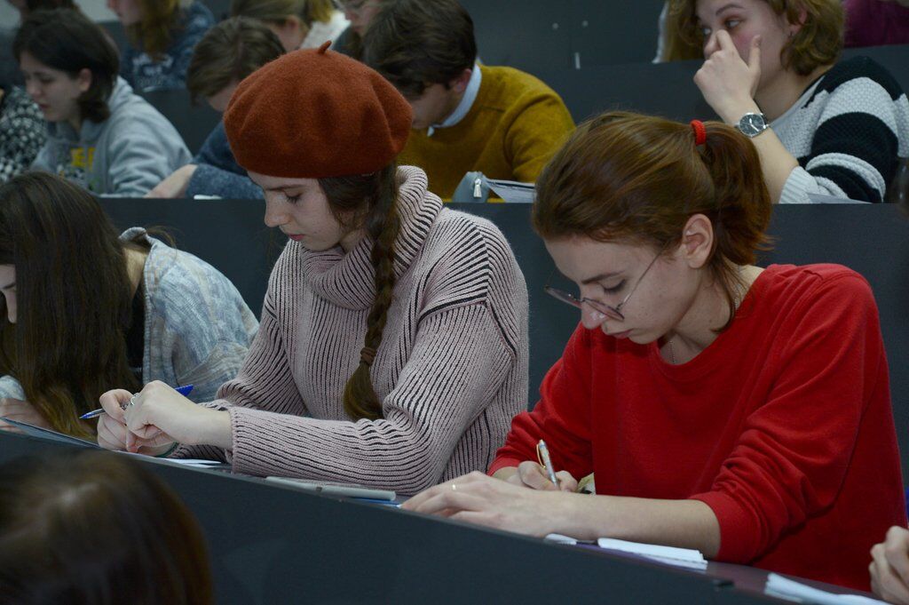 Участники конкурса "Архитектор 2019" пишут мотивационное эссе