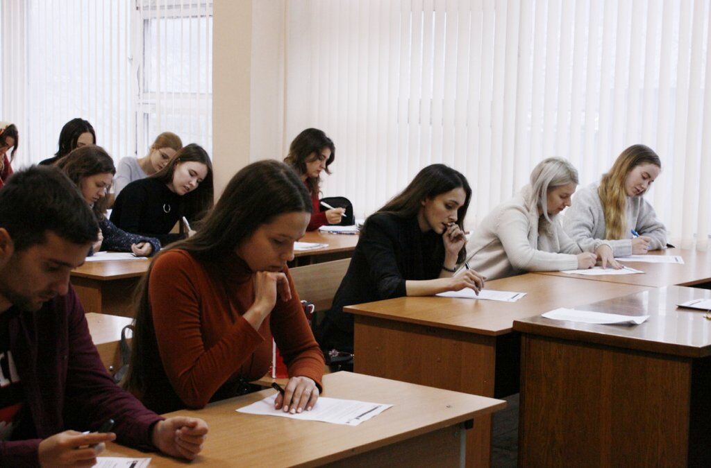 Участники конкурса "Архитектор 2019" пишут мотивационное эссе
