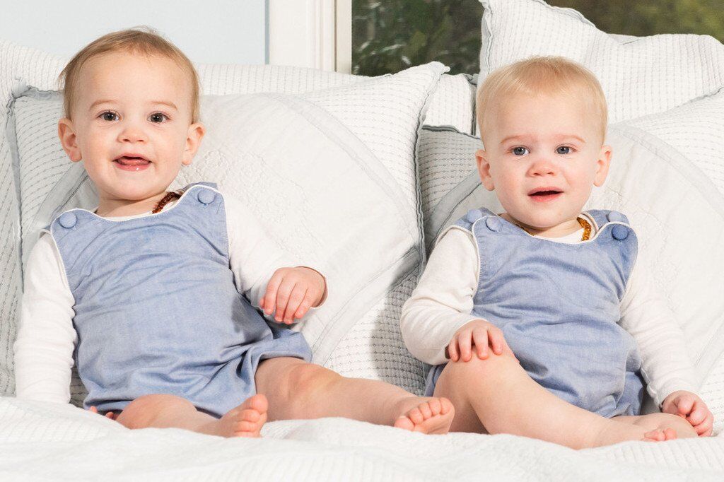 Різниця у 15 років! У США народилися шестеро унікальних близнюків. Фото дітей