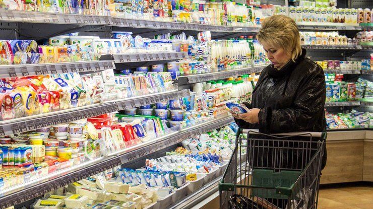В Україні можуть ввести талони на їжу: чого чекати і в чому небезпека