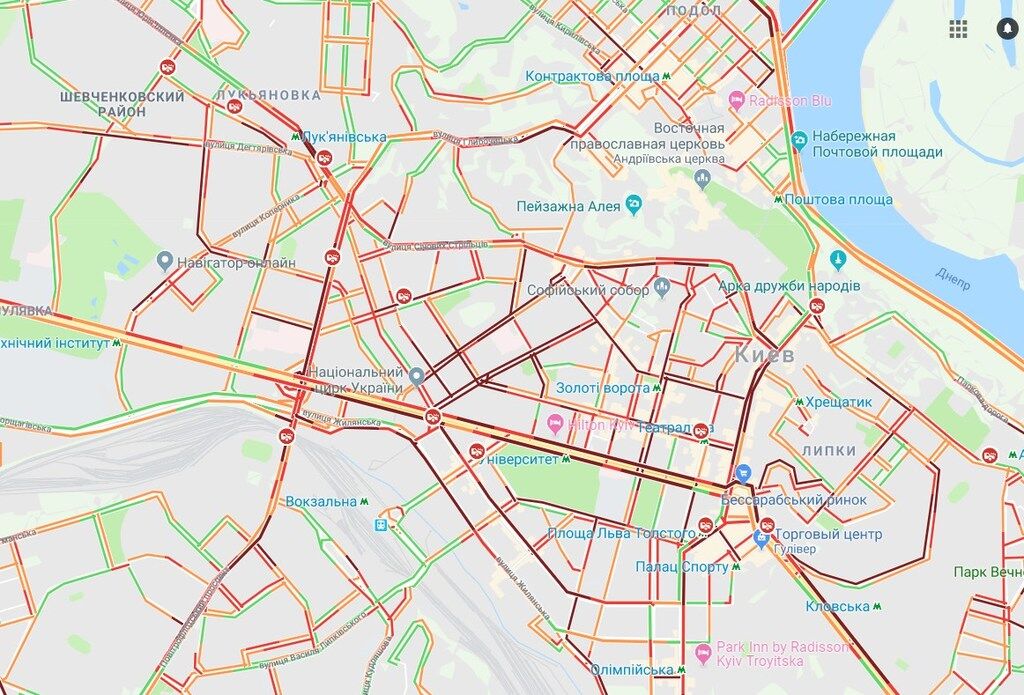 Київ скували 9-бальні затори і десятки аварій: карта ДТП