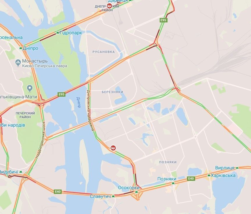 Київ скували 9-бальні затори і десятки аварій: карта ДТП