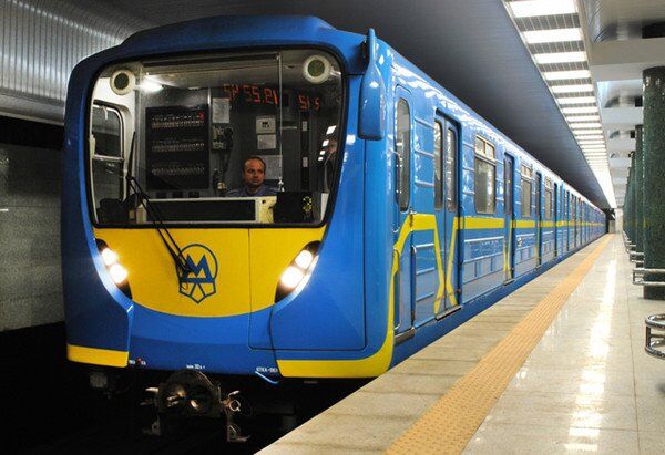 В Киеве внезапно закрыли одну из станций метро: что случилось