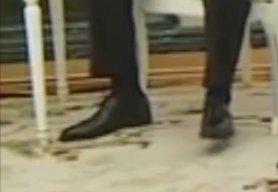 ''Типичный Паркинсон!'' Путин озадачил сеть странными движениями