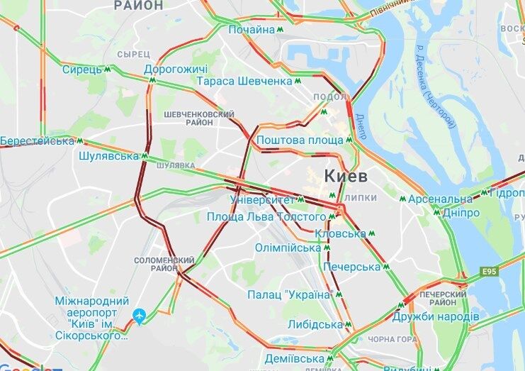 Киев встал в многокилометровых пробках: подробная карта 
