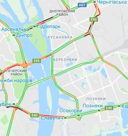 Киев встал в многокилометровых пробках: подробная карта 