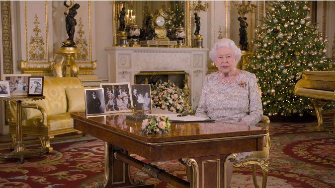 В рождественском обращении королевы Елизаветы нашли скрытое послание