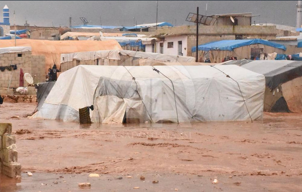 Великий потоп у Сирії: затопило 25 тисяч біженців, фото стихії