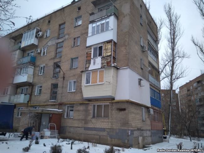 Зруйнований і порожній: з'явилися показові фото передноворічного Донецька