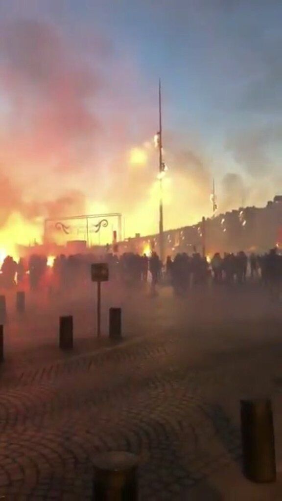 ''Желтые жилеты'' победили: премьер Франции объявил о важном решении