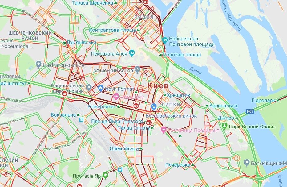 Киев парализовали пробки и многочисленные ДТП: карта "красных" улиц и аварий 