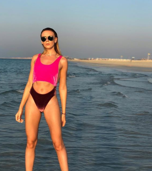 ''Спасательница Малибу'': Леся Никитюк восхитила сеть горячим фото в бикини