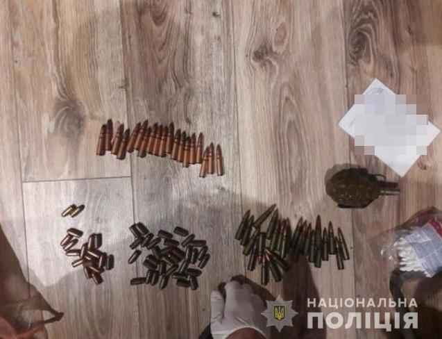 В Киеве со стрельбой задержали опасную банду. Фото и видео операции
